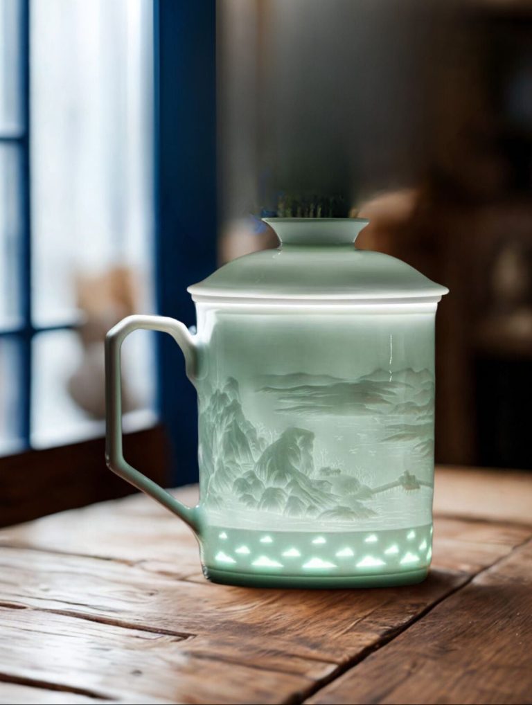 锦绣红山茶隔杯
